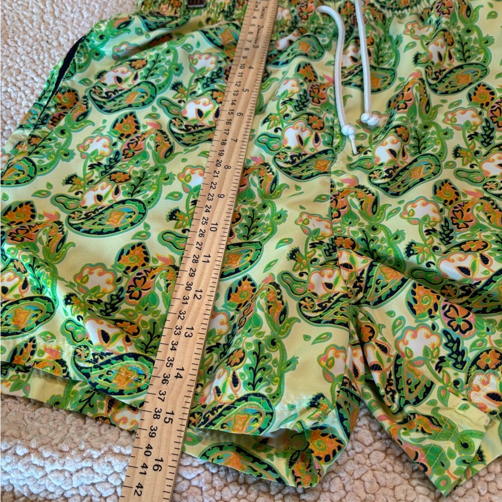 Southern Proper Swim Stuff Preppy Drawstring Shorts. Mesh Lining. Size Medium - Picture 6 of 8